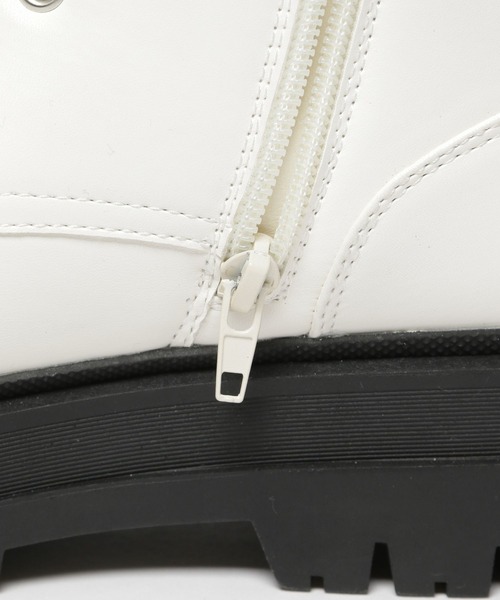 repipi armario(レピピ アルマリオ)の「アツゾコレースUPブーツ(ブーツ・キッズ・シルバー/ブラック/アイボリー・LARGE/MEDIUM/SMALL)」の21枚目の写真