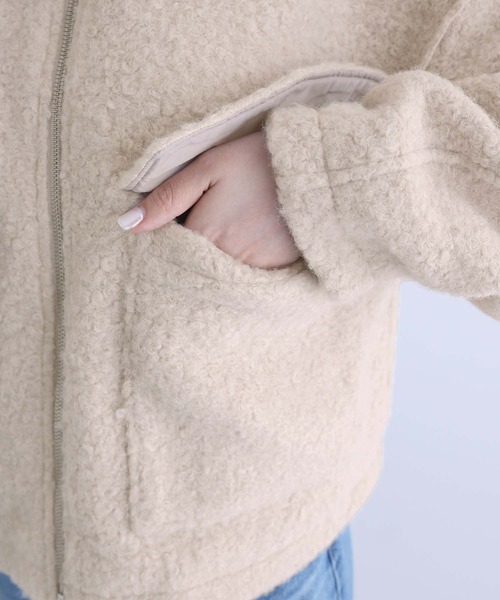 andme(アンドミー)の「ダブルポケットシープ調ボアジャケットブルゾン(ブルゾン・レディース・ブラック/ライトベージュ/ブラウン・M)」の21枚目の写真