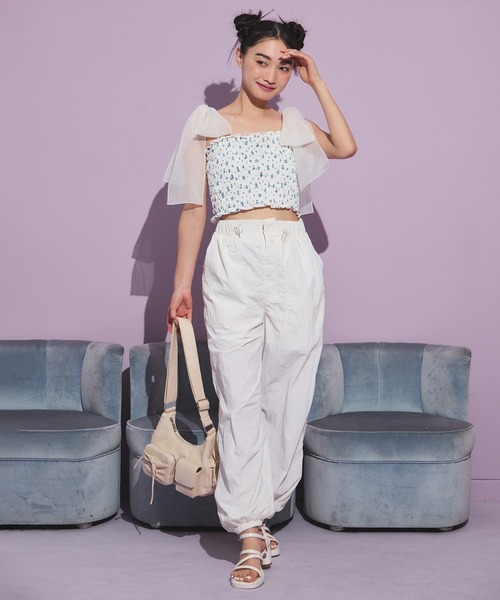 one after another NICE CLAUP（ワンアフターアナザーナイスクラップ）の「リボン取り外し可/シャーリングビスチェ（キャミソール・レディース・ブラック/オフホワイト/ホワイト系その他/ブラック系その他・FREE）」の22枚目の写真