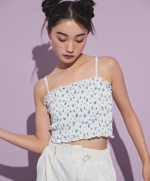 one after another NICE CLAUP（ワンアフターアナザーナイスクラップ）の「リボン取り外し可/シャーリングビスチェ（キャミソール・レディース・ブラック/オフホワイト/ホワイト系その他/ブラック系その他・FREE）」の6枚目の写真