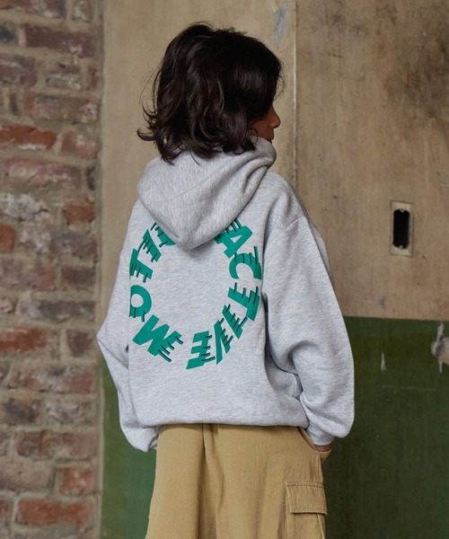 PAIRMANON STREET（ペアマノンストリート）の「【PAIRMANON STREET】裏起毛 プリント フーディー 長袖 スウェット パーカー（パーカー・キッズ・ネイビー/ベージュ/ブラック系その他/ブラック系その他2/グレー系その他/グレー系その他2/オレンジ/グリーン・100/140/120/90/150/160/130/110）」の4枚目の写真