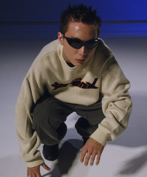 WHO'S WHO gallery(フーズフーギャラリー)の「【UNISEX/ユニセックス】BRONXジャガードロゴニット(ニット/セーター・レディース・ライトグレー/ネイビー/アイボリー/ブラック/チャコールグレー・MEDIUM/LARGE/X-LARGE)」の7枚目の写真