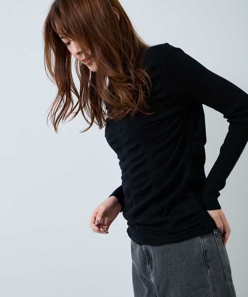 Jayro(ジャイロ)の「シャリングギャザーニットプルオーバー(Tシャツ/カットソー・レディース・ホワイト/グリーン/レッド/マスタード/ブラック/グレー/ブルー・FREE)」の14枚目の写真