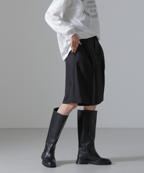 NANO universe(ナノユニバース)の「センタープレスタックショートパンツ(セットアップ可)(その他パンツ・レディース・ライトベージュ/ブラック/ブラウン・FREE)」の2枚目の写真