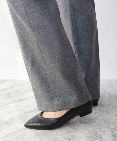 Fin（フィン）の「Vカットフラットシューズ【低反発スポンジ入り】（パンプス・レディース・ブラック/シルバー/ゴールド/パイソン・22.5cm/23cm/23.5cm/24cm/24.5cm）」の10枚目の写真