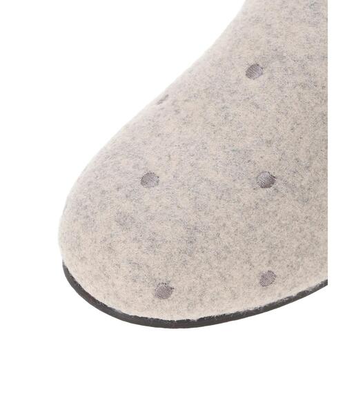 Samansa Mos2(サマンサ モスモス)の「ドット刺繍オペラシューズ(ドレスシューズ・レディース・ベージュ/チャコールグレー・L/M)」の12枚目の写真