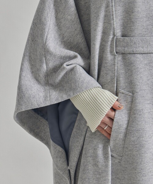 UNITED TOKYO(ユナイテッドトウキョウ)の「ロングケープコート(ポンチョ・レディース・ダークグレー/ライトグレー・FREE)」の13枚目の写真