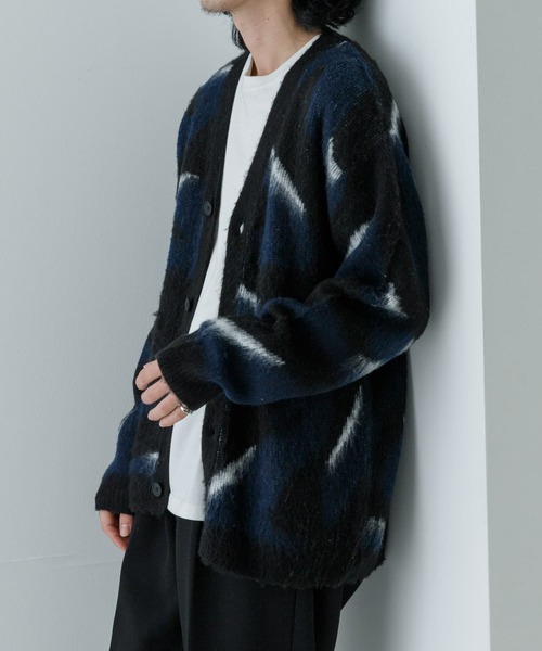 URBAN RESEARCH（アーバンリサーチ）の「URBAN RESEARCH iD　パターン起毛カーディガン（カーディガン/ボレロ・メンズ・ブラウン/ネイビー・MEDIUM/LARGE）」の2枚目の写真