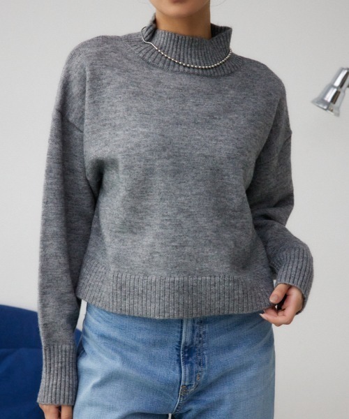 AZUL by moussy(アズールバイマウジー)の「ハイネックアソートカラーニットプルオーバー(ニット/セーター・レディース・ダークオレンジ/ホワイト系その他/グリーン/グレー/ブラック・FREE)」の4枚目の写真