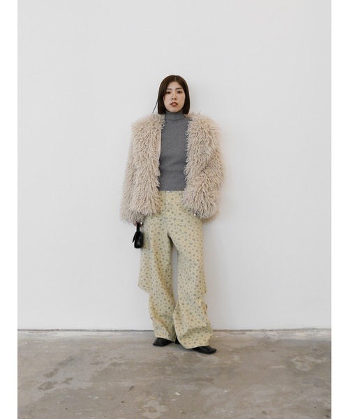 Katrin TOKYO(カトリーントーキョー)の「curly eco fur coat(その他アウター・レディース・チョコ/ホワイト系/レモンイエロー・XS/FREE)」の19枚目の写真