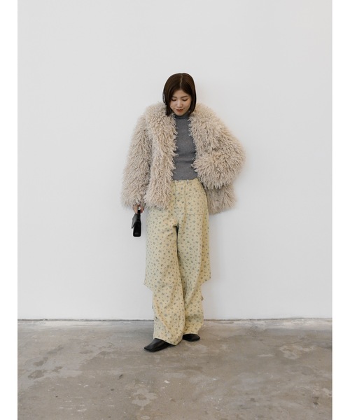 Katrin TOKYO(カトリーントーキョー)の「curly eco fur coat(その他アウター・レディース・チョコ/ホワイト系/レモンイエロー・XS/FREE)」の16枚目の写真
