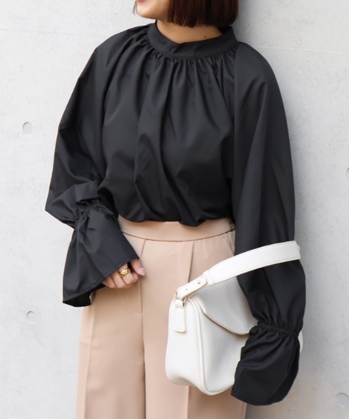 Pierrot（ピエロ）の「キャンディースリーブギャザーブラウス（シャツ/ブラウス・レディース・ストライプ/ブラック/ブルー/オフホワイト/ピンク/イエロー/ネイビー・L/M/S）」の15枚目の写真