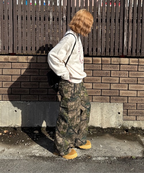 sedacle（セダクル）の「ショルダーボタンスウェット（スウェット・メンズ・チャコールグレー/グレー/アイボリー・LARGE/MEDIUM/SMALL）」の9枚目の写真