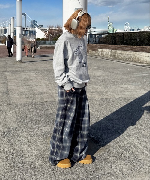 sedacle（セダクル）の「ショルダーボタンスウェット（スウェット・メンズ・チャコールグレー/グレー/アイボリー・LARGE/MEDIUM/SMALL）」の21枚目の写真