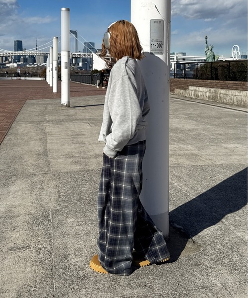 sedacle（セダクル）の「ショルダーボタンスウェット（スウェット・メンズ・チャコールグレー/グレー/アイボリー・LARGE/MEDIUM/SMALL）」の22枚目の写真