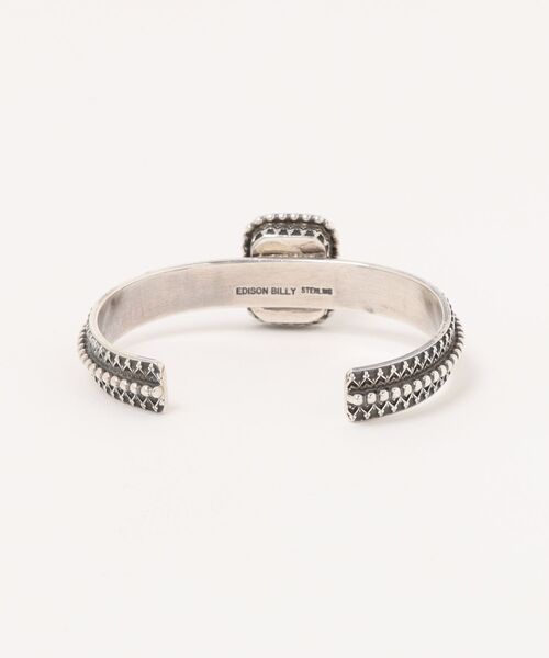 Indian Jewelry(インディアンジュエリー)の「THEATER シアター センタースクエアジルコニアストーンシルバーバングル Made in USA(バングル/リストバンド・メンズ・エメラルド/ライトブルー・FREE)」の10枚目の写真