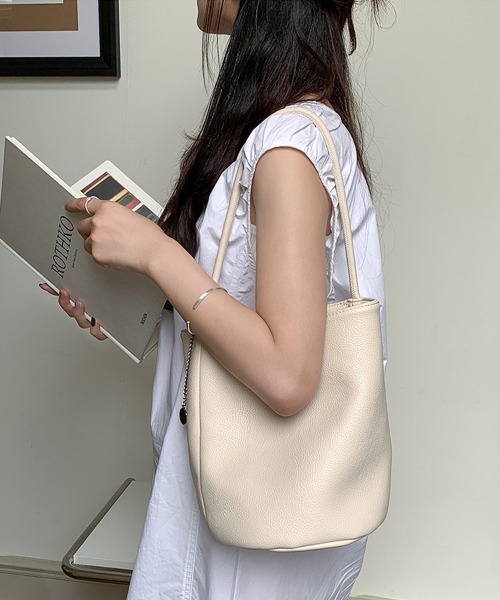 Miniministore(ミニミニストア)の「バケットバッグ レディース 縦型(ハンドバッグ・レディース・ブラック/ライトブルー/アイボリー・FREE)」の16枚目の写真