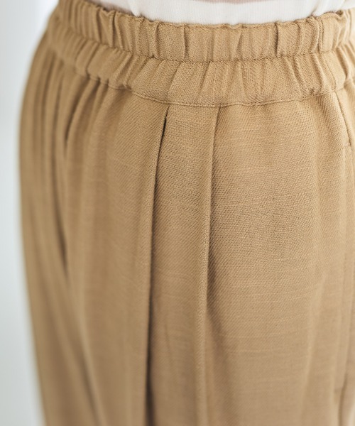 SMILE LAND（スマイルランド）の「＜大きいサイズ＞麻混ゆったりタックテーパードパンツ【Otona Purete】（その他パンツ・レディース・ブラック/ベージュ・3L～4L/5L～6L/L～LL）」の18枚目の写真