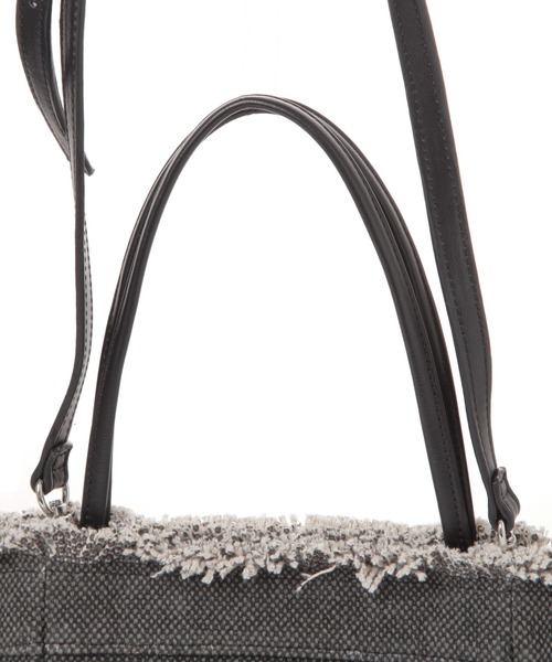 LAKOLE（ラコレ）の「キャンバスフリンジミニショルダーバッグ / 288658（ショルダーバッグ・レディース・ブルー/ベージュ/ブラック・FREE）」の9枚目の写真