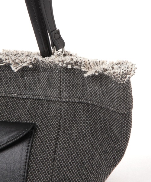 LAKOLE（ラコレ）の「キャンバスフリンジミニショルダーバッグ / 288658（ショルダーバッグ・レディース・ブルー/ベージュ/ブラック・FREE）」の10枚目の写真