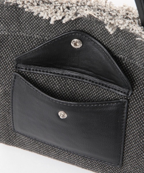 LAKOLE（ラコレ）の「キャンバスフリンジミニショルダーバッグ / 288658（ショルダーバッグ・レディース・ブルー/ベージュ/ブラック・FREE）」の12枚目の写真