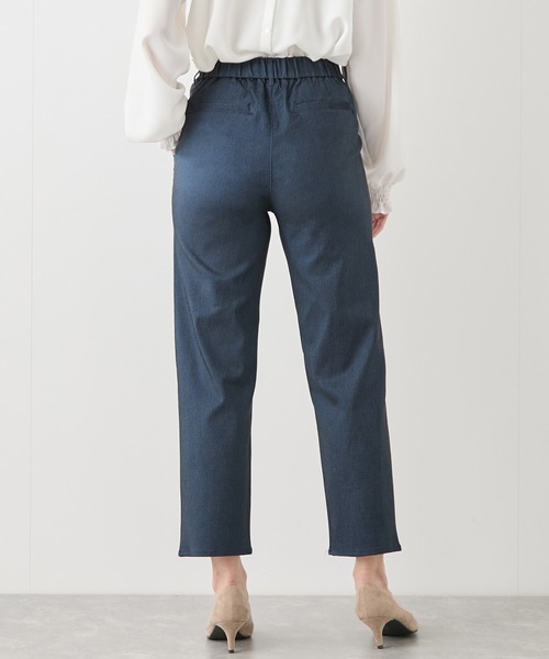 Jayro(ジャイロ)の「後ギャザーテーパードパンツ(その他パンツ・レディース・ブラック/ネイビー・M)」の5枚目の写真