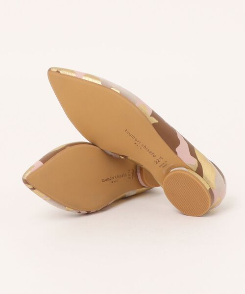 tsumori chisato WALK（ツモリチサトウォーク）の「ポインテッドトゥカッターパンプス（パンプス・レディース・ブラック/ゴールド/アイボリー・22.5cm/23.5cm/24.5cm/23.0cm/24.0cm/22.0cm）」の5枚目の写真
