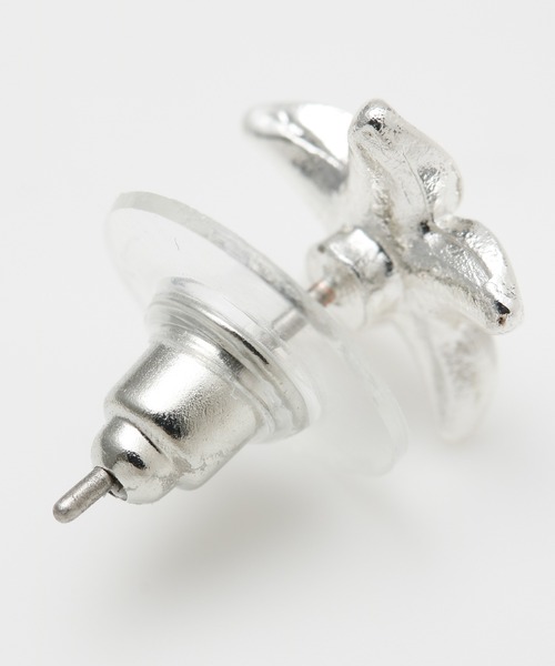 Kahiko(カヒコ)の「【Kahiko】プルメリアピアス(ピアス(両耳用)・レディース・ホワイト/ブルー/アクア/グリーン/パープル・FREE)」の8枚目の写真