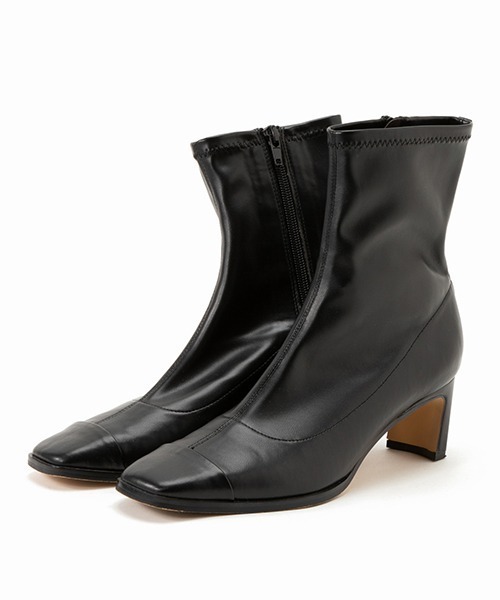 LE VERNIS（ル・ベルニ）の「LE VERNIS(ル・ベルニ)Skinny short boots（ブーツ・レディース・ブラック/ホワイト/ダークブラウン・24.5/24/23.5/23）」の13枚目の写真