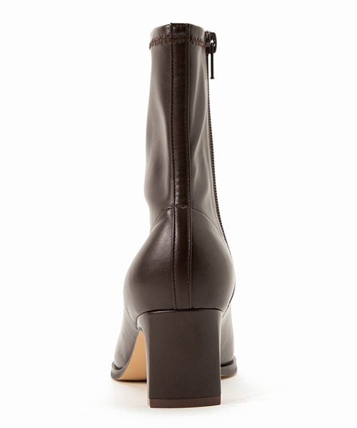 LE VERNIS（ル・ベルニ）の「LE VERNIS(ル・ベルニ)Skinny short boots（ブーツ・レディース・ブラック/ホワイト/ダークブラウン・24.5/24/23.5/23）」の17枚目の写真