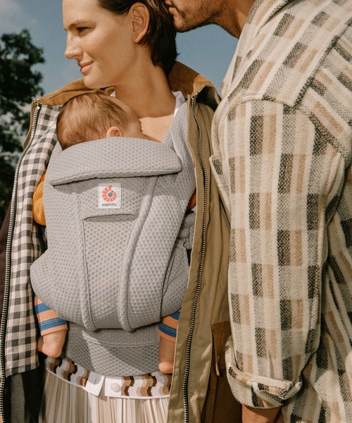 DADWAY（ダッドウェイ）の「【Ergobaby】OMNI Deluxe Mesh（抱っこ紐/ベルトカバー/スリング・キッズ・ネイビー/ベージュ/オリーブ/チャコールグレー/グレー/ブラック/ライトブルー・ONE SIZE）」の13枚目の写真