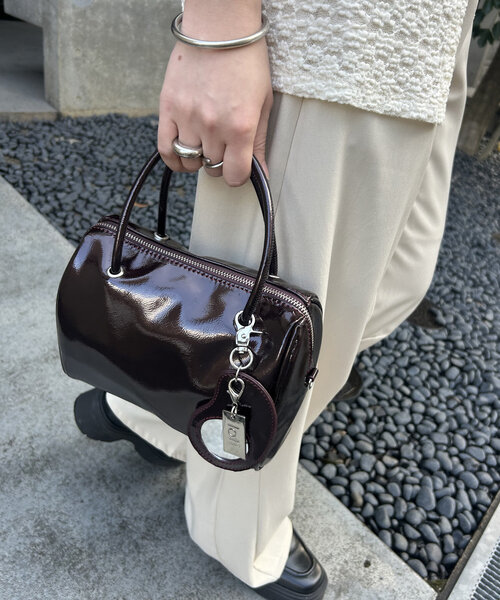 mystic loti ボストンバッグ (完売品) セール】loti エナメルボストンBAG（ボストンバッグ）｜mystic