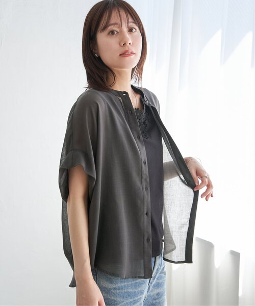 ikka(イッカ)の「コットンライクシアードルマンブラウス(シャツ/ブラウス・レディース・オフホワイト/チャコールグレー/ブルー・M/L)」の17枚目の写真