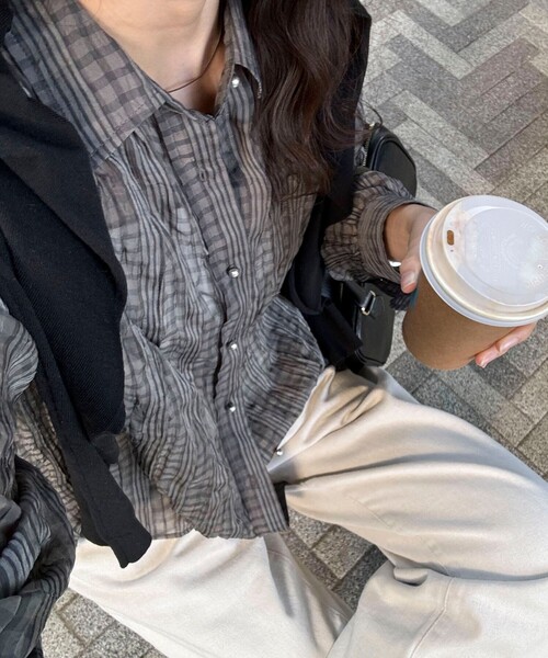 fredy emue（フレディエミュ）の「チェック柄シアーシャツ（シャツ/ブラウス・レディース・ホワイト系その他/グリーン系その他/ブラック系その他/グレー系その他・38）」の15枚目の写真