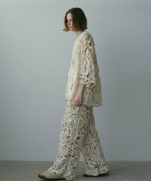 ETRE TOKYO(エトレトウキョウ)の「ブレードパターンパンツ(その他パンツ・レディース・オフホワイト/ネイビー・S/M)」の16枚目の写真