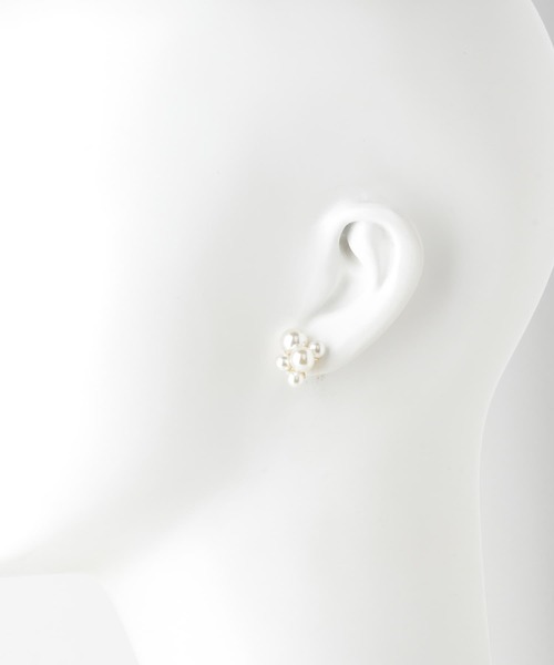 URBAN RESEARCH Sonny Label(アーバンリサーチサニーレーベル)の「パールピアス(ピアス(両耳用)・レディース・ホワイト・ONE)」の4枚目の写真
