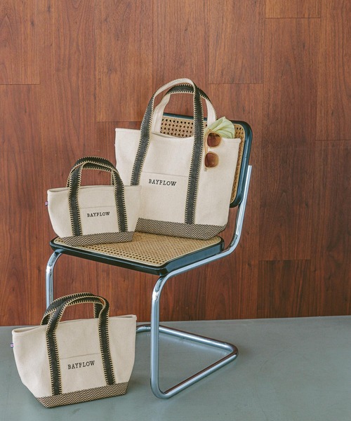 BAYFLOW（ベイフロー）の「[A4サイズ収納可]25SヘリンボンロゴトートM（トートバッグ・レディース・ナチュラル・FREE）」の14枚目の写真