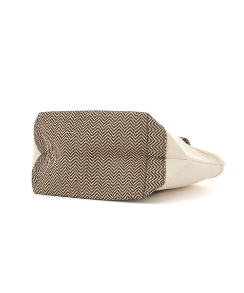 BAYFLOW（ベイフロー）の「[A4サイズ収納可]25SヘリンボンロゴトートM（トートバッグ・レディース・ナチュラル・FREE）」の8枚目の写真