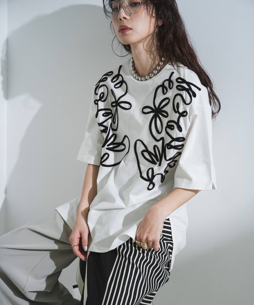 bohmal(ボマール)の「コードラインオーバーサイズTシャツ(Tシャツ/カットソー・レディース・ホワイト/ブラック・FREE)」の5枚目の写真