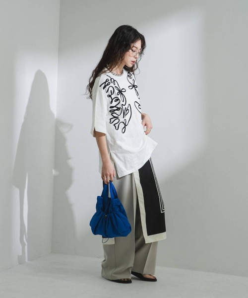 bohmal(ボマール)の「コードラインオーバーサイズTシャツ(Tシャツ/カットソー・レディース・ホワイト/ブラック・FREE)」の13枚目の写真