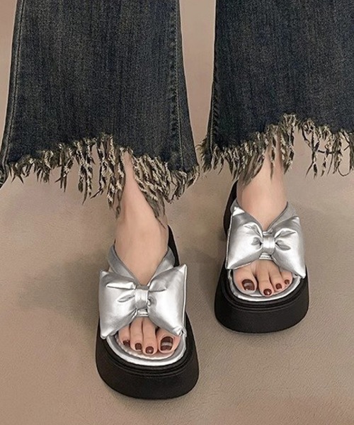 Miniministore（ミニミニストア）の「リボンサンダルレディース厚底サンダル夏靴（サンダル・レディース・シルバー/ブラック・24.5cm/24.0cm/23.5cm/23.0cm/22.5cm）」の4枚目の写真