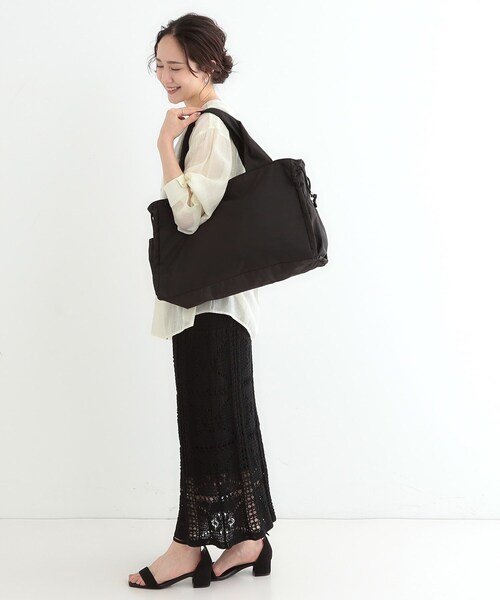 SHOO・LA・RUE(シューラルー)の「【撥水】サイドドロストトートバッグ(トートバッグ・レディース・ブラック/グリーン/ライトベージュ・00)」の4枚目の写真
