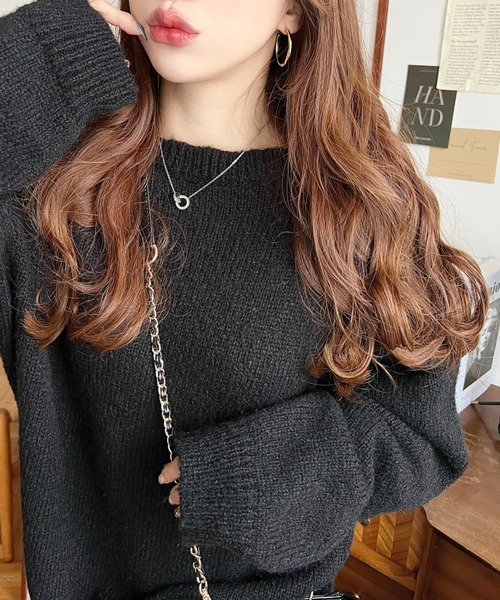 moment+(モーメントプラス)の「【13色展開】モヘアライクベーシックニットプルオーバー(ニット/セーター・レディース・ブルー/チャコールグレー/オフホワイト/ブラック/ピンク/イエロー/ミント/オレンジ/ブラウン/ラベンダー/ネイビー/杢グレー/レッド・L/M)」の18枚目の写真