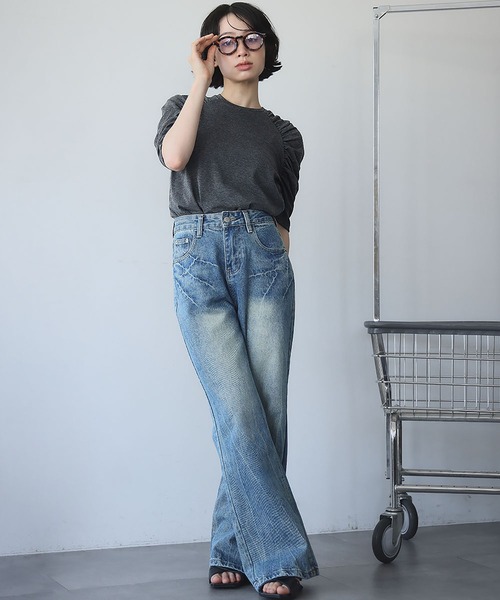 Ampirula(アンピルーラ)の「ショルダーギャザーTシャツ カットソー(Tシャツ/カットソー・レディース・グレー/ブラック/ホワイト・FREE)」の4枚目の写真