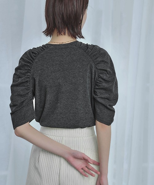 Ampirula(アンピルーラ)の「ショルダーギャザーTシャツ カットソー(Tシャツ/カットソー・レディース・グレー/ブラック/ホワイト・FREE)」の10枚目の写真