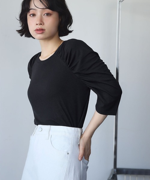 Ampirula(アンピルーラ)の「ショルダーギャザーTシャツ カットソー(Tシャツ/カットソー・レディース・グレー/ブラック/ホワイト・FREE)」の17枚目の写真