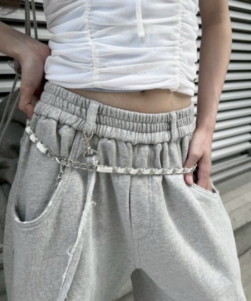 Never mind the XU / Chikashitsu+（ネバーマインド ザ エックスユー / チカシツプラス）の「【nmtc+】string damage sweat pants / 【エヌエムティーシープラス】ストリングダメージスウェットパンツ（スウェットパンツ・メンズ・ブラック/グレー・ONE SIZE）」の14枚目の写真