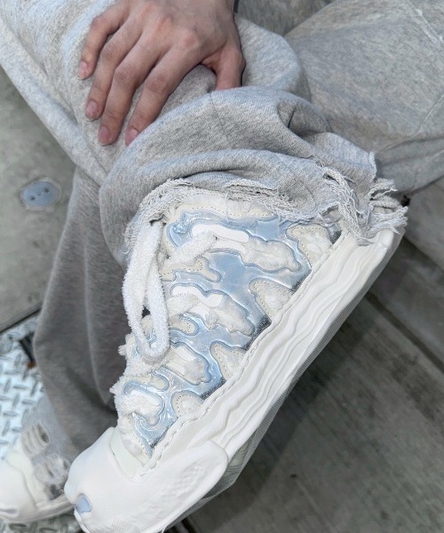 Never mind the XU / Chikashitsu+（ネバーマインド ザ エックスユー / チカシツプラス）の「【nmtc+】string damage sweat pants / 【エヌエムティーシープラス】ストリングダメージスウェットパンツ（スウェットパンツ・メンズ・ブラック/グレー・ONE SIZE）」の17枚目の写真