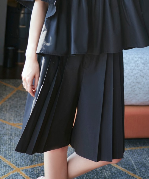 RUIRUE BOUTIQUE(ルイルエブティック)の「洗える | ミッドサマー パンツ セットアップ | レディース おしゃれ きれいめ オフィスカジュアル 通勤服 トップス シャツ ハーフパンツ パンツスーツ(セットアップ・レディース・ブラック/ライトベージュ/ネイビー・S/M/L/LL)」の8枚目の写真