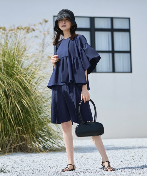 RUIRUE BOUTIQUE(ルイルエブティック)の「洗える | ミッドサマー パンツ セットアップ | レディース おしゃれ きれいめ オフィスカジュアル 通勤服 トップス シャツ ハーフパンツ パンツスーツ(セットアップ・レディース・ブラック/ライトベージュ/ネイビー・S/M/L/LL)」の14枚目の写真